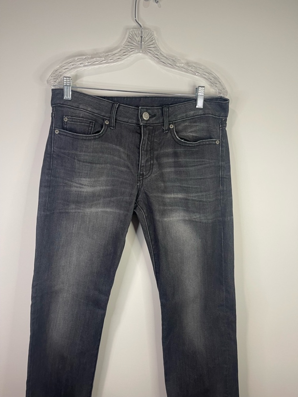 GAP Women's premium Straight Leg Jeans in Washed Charcoal - Picture 3 of 13